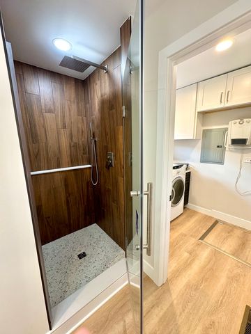 2008 KIRCHOFF Road, Rolling Meadows, IL 60008