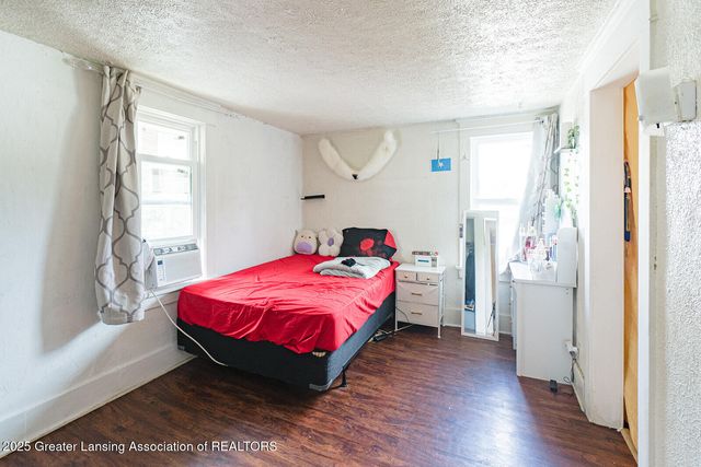 941 Maryland Avenue, Lansing, MI 48906