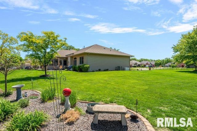 4377 Old Salem Lane, Springfield, IL 62711
