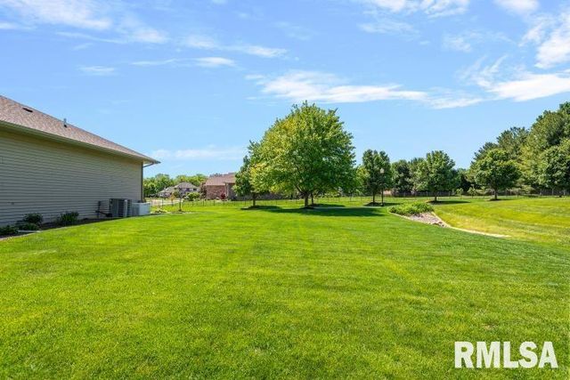 4377 Old Salem Lane, Springfield, IL 62711