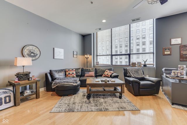350 N Meridian Street 411, Indianapolis, IN 46204