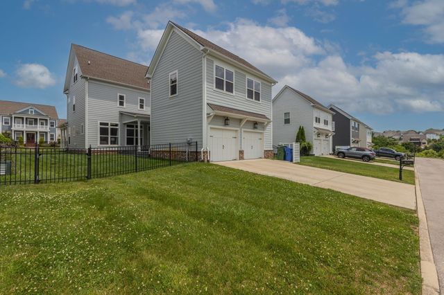 9560 Dresden Sq, Brentwood, TN 37027