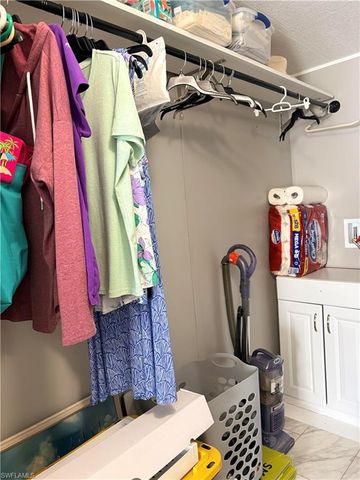 3170 Running Deer DR, North Fort Myers, FL 33917