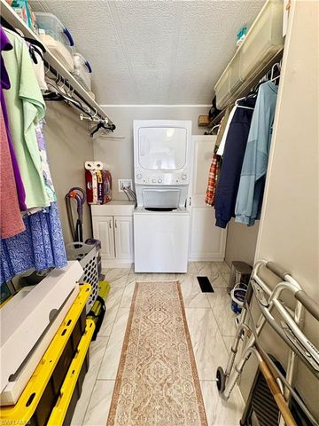 3170 Running Deer DR, North Fort Myers, FL 33917