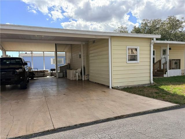 3170 Running Deer DR, North Fort Myers, FL 33917