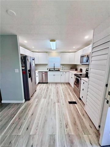 3170 Running Deer DR, North Fort Myers, FL 33917