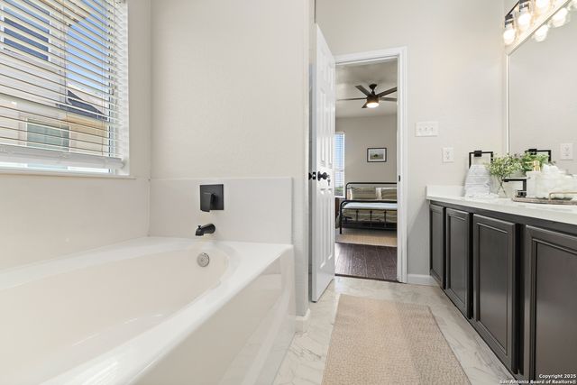 3727 Columbia, Cibolo, TX 78108