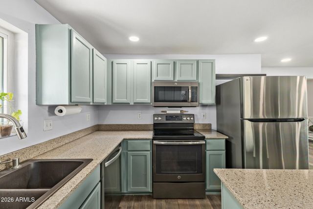 1925 E GREASEWOOD Street, Apache Junction, AZ 85119