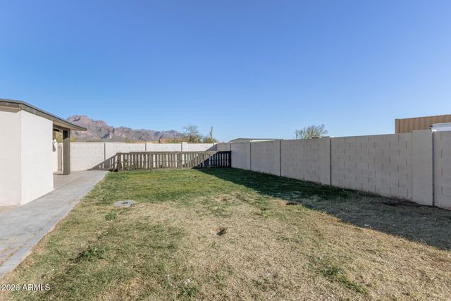 1925 E GREASEWOOD Street, Apache Junction, AZ 85119