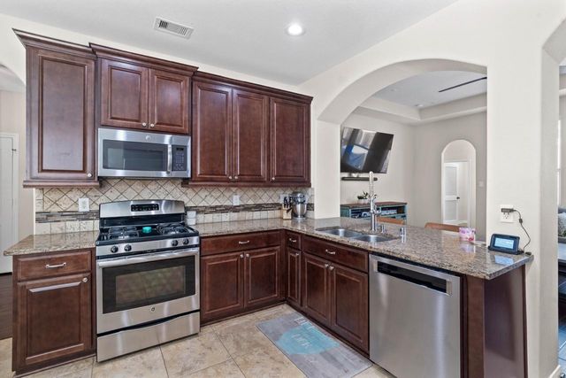 28734 Mayes Bluff Drive, Katy, TX 77494