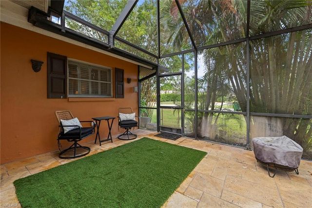 511 Eastwood DR, Naples, FL 34110