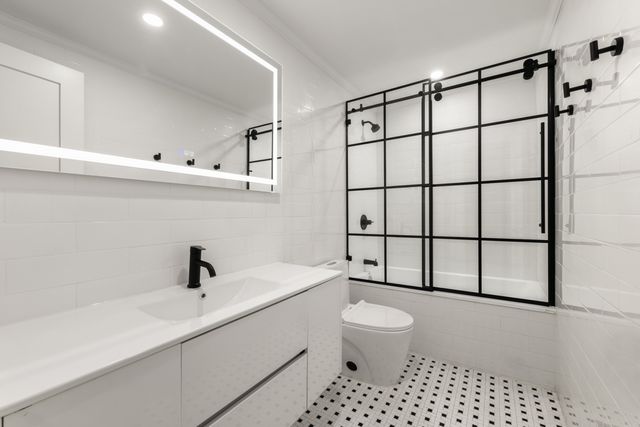 1004A PUTNAM Avenue, New York City, NY 11221