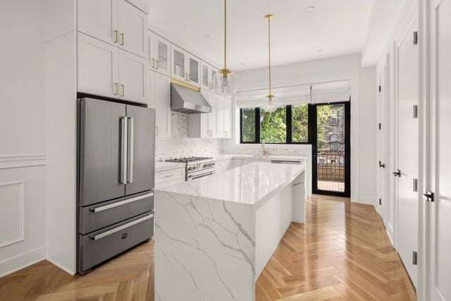 1004A PUTNAM Avenue, New York City, NY 11221