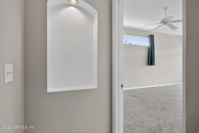 10727 PLUM HOLLOW Drive, Jacksonville, FL 32222