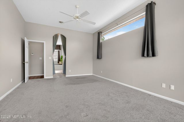 10727 PLUM HOLLOW Drive, Jacksonville, FL 32222