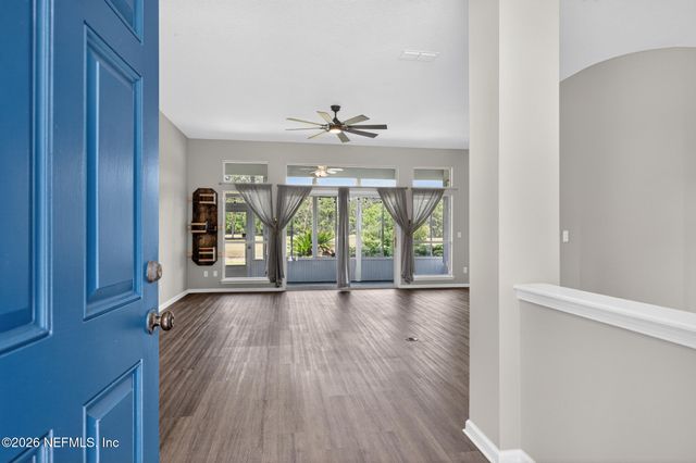 10727 PLUM HOLLOW Drive, Jacksonville, FL 32222