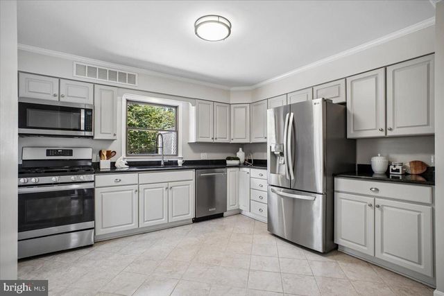 6016 WILLIAMSBURG RD, Alexandria, VA 22303
