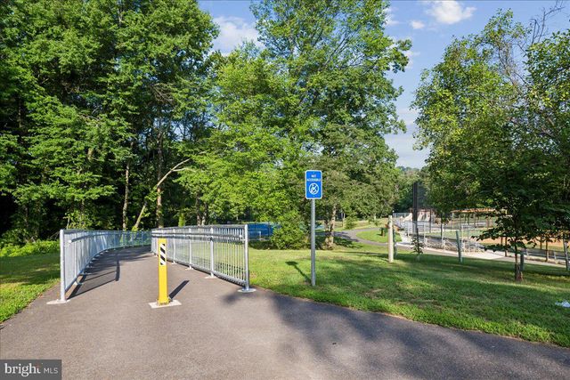 6016 WILLIAMSBURG RD, Alexandria, VA 22303
