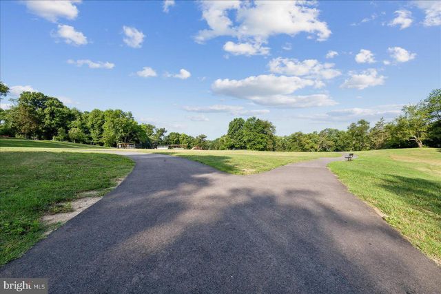 6016 WILLIAMSBURG RD, Alexandria, VA 22303