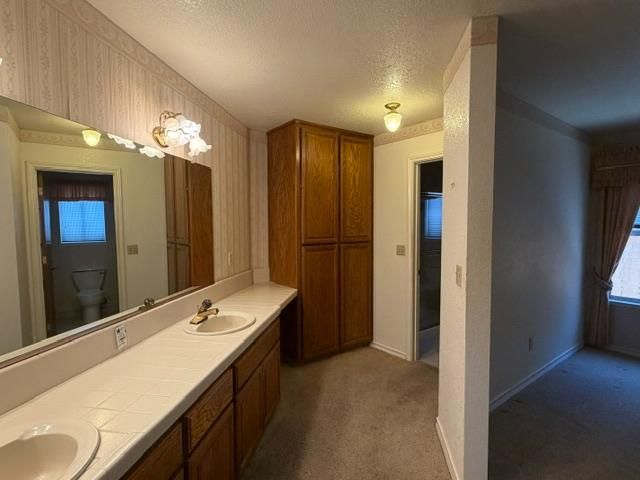 362 Garden Circle Dr, Manteca, CA 95336