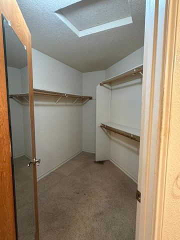 362 Garden Circle Dr, Manteca, CA 95336
