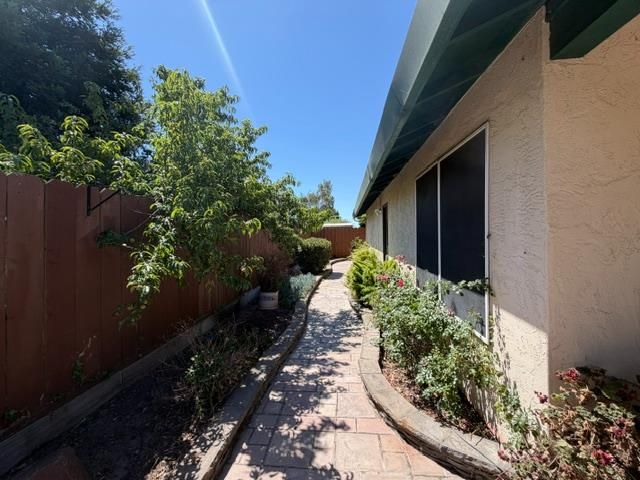 362 Garden Circle Dr, Manteca, CA 95336