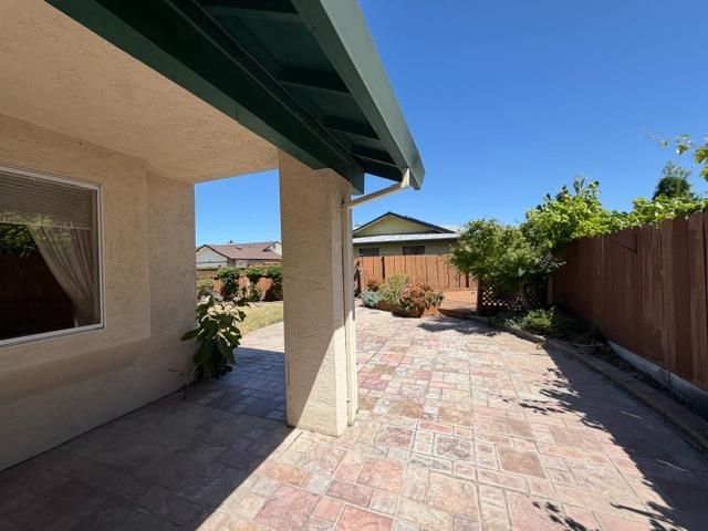 362 Garden Circle Dr, Manteca, CA 95336