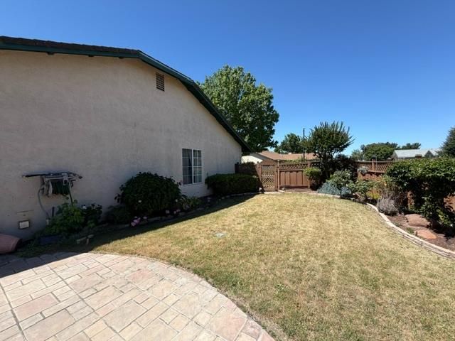 362 Garden Circle Dr, Manteca, CA 95336