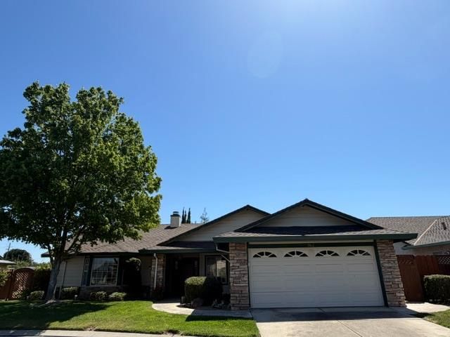 362 Garden Circle Dr, Manteca, CA 95336