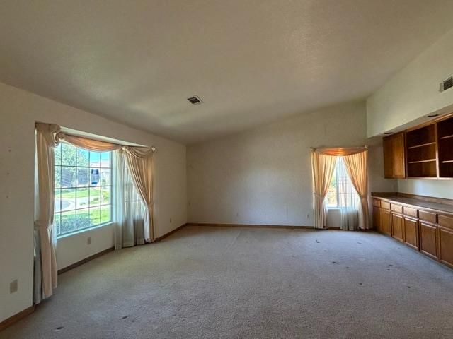 362 Garden Circle Dr, Manteca, CA 95336