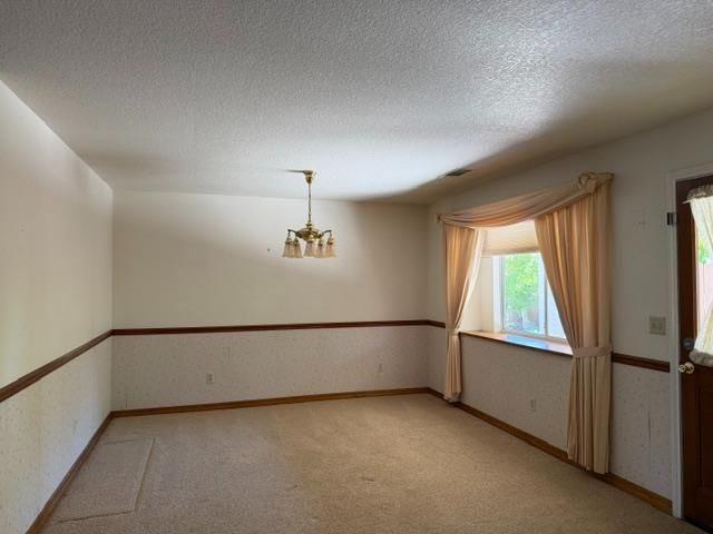 362 Garden Circle Dr, Manteca, CA 95336