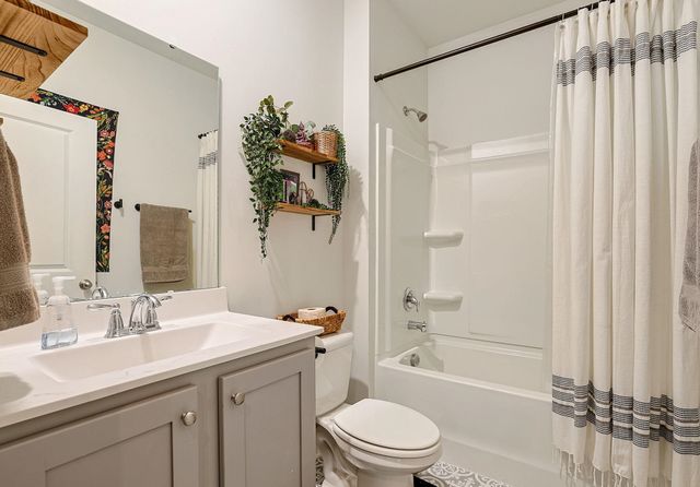1165 Maxwell Dr., Little River, SC 29566