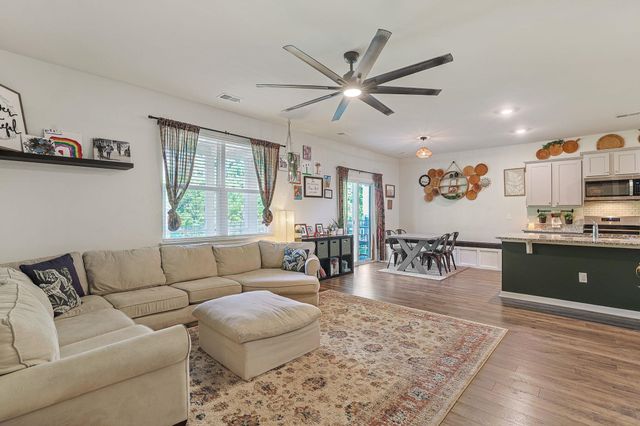 1165 Maxwell Dr., Little River, SC 29566