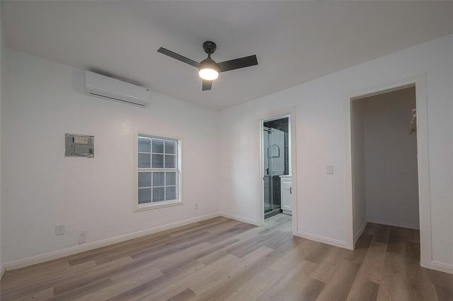 3320 Hays Street B, Pasadena, TX 77503