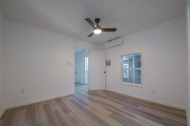 3320 Hays Street B, Pasadena, TX 77503