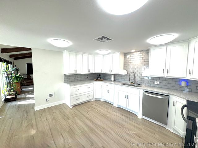 421301 E 1183 Road, Eufaula, OK 74432