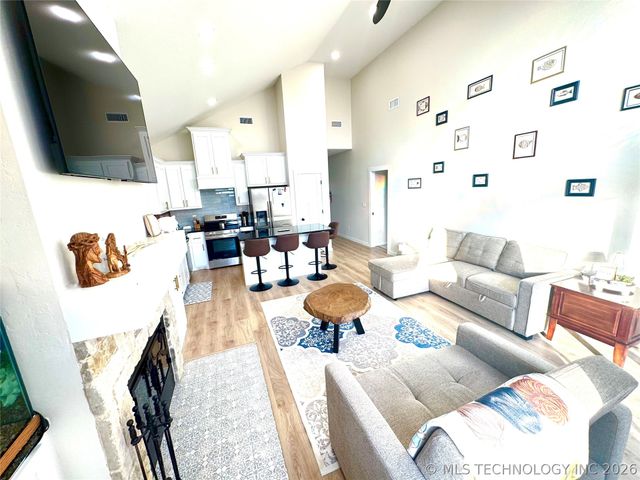 421301 E 1183 Road, Eufaula, OK 74432