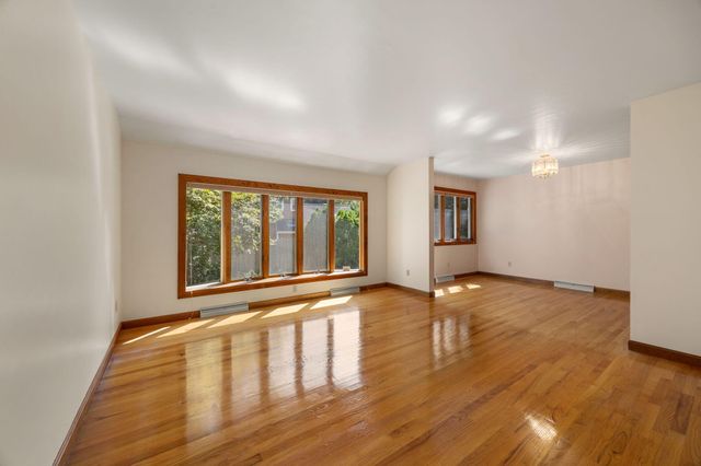 204 Timber Lane, Marstons Mills, MA 02648