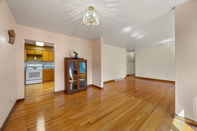 204 Timber Lane, Marstons Mills, MA 02648