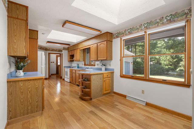 204 Timber Lane, Marstons Mills, MA 02648