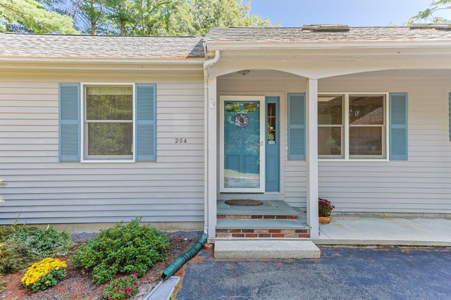204 Timber Lane, Marstons Mills, MA 02648