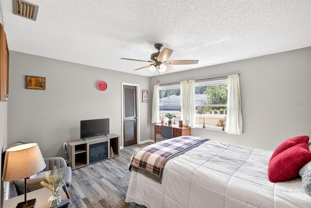 5 SANDALWOOD DRIVE, Davenport, FL 33837