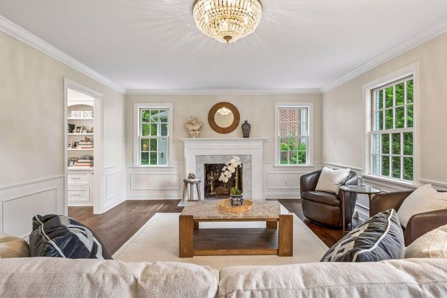 6533 Navaho Trail, Edina, MN 55439