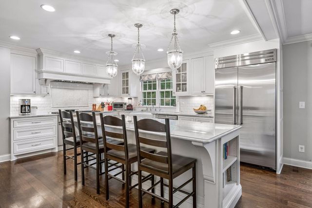 6533 Navaho Trail, Edina, MN 55439