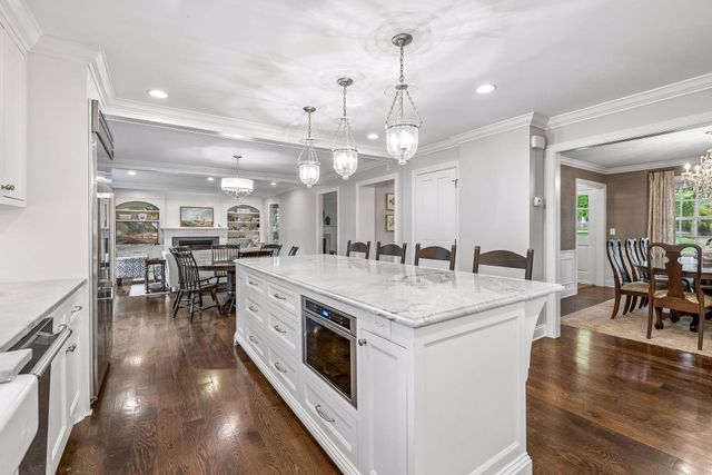 6533 Navaho Trail, Edina, MN 55439