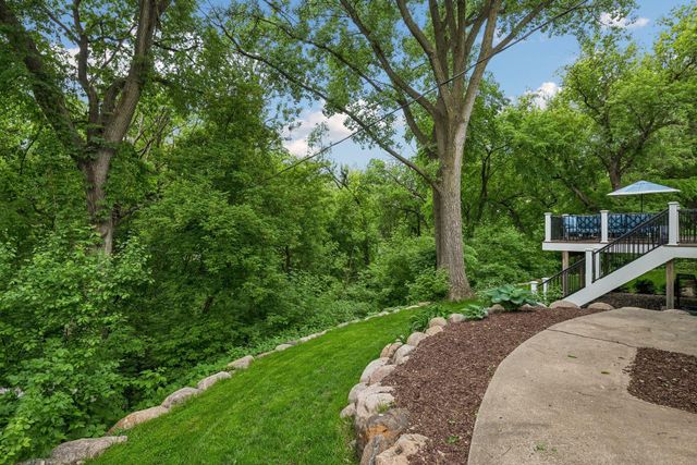6533 Navaho Trail, Edina, MN 55439