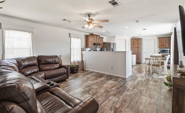 1800 Preston on the Lake Boulevard 470, Little Elm, TX 75068