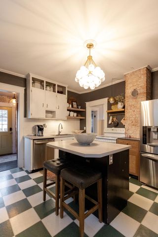 756 S Weller Avenue, Springfield, MO 65802