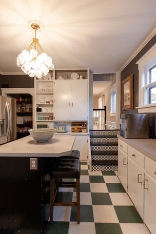 756 S Weller Avenue, Springfield, MO 65802