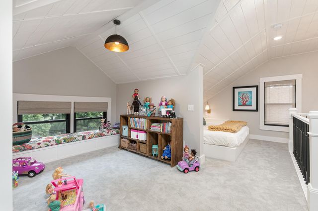 756 S Weller Avenue, Springfield, MO 65802